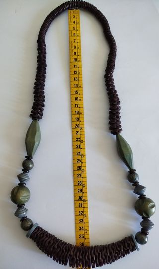Collar de madera 