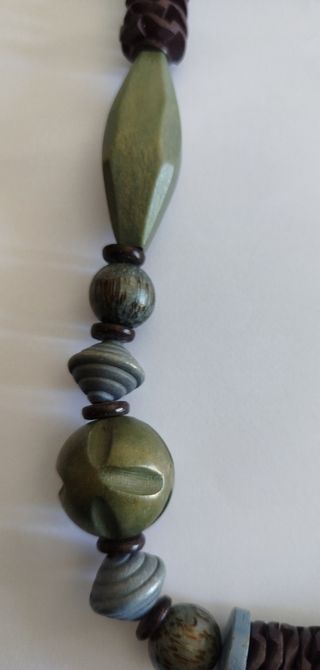 Collar de madera 