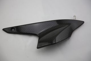 Tapa lateral en carbono BMW R1200R