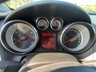 Opel Astra 2013