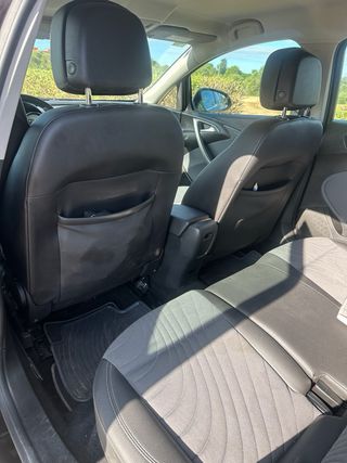 Opel Astra 2013