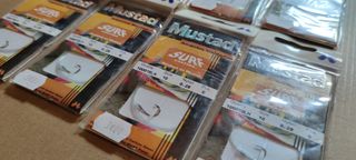 X4 ANZUELOS MONTADOS MUSTAD ESPECIAL SURFCASTING