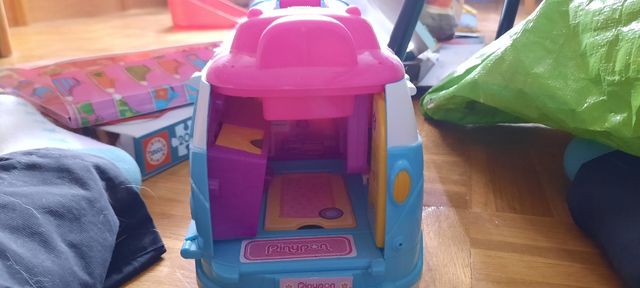 Furgoneta veterinaria pin y pon