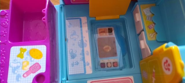 Furgoneta veterinaria pin y pon