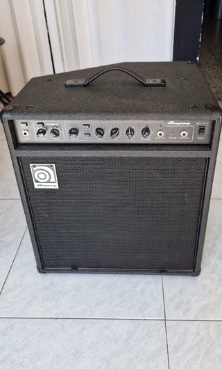amplificador de baix Ampeg
