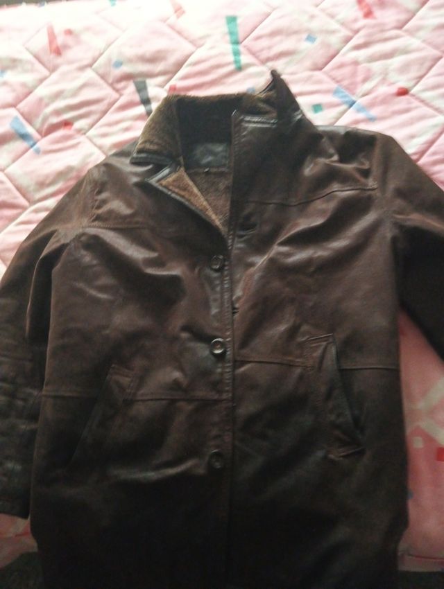 Abrigo de hombre de piel