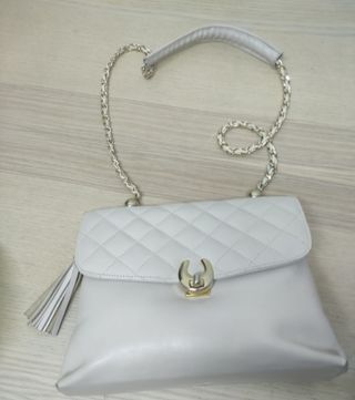 Bolsos de piel,   juntos o separados