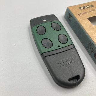 Telecomando pre-codificato Cardin S449/QZ4. 706783