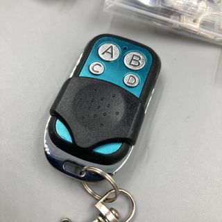 Tempo di saldi Telecomando Universale. 670244