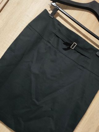 Falda negra recta de vestir lisa  traje