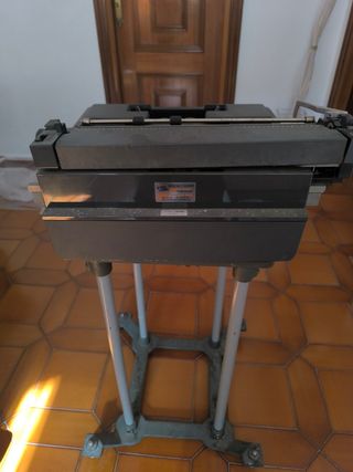 Maquina de escribir olivetti