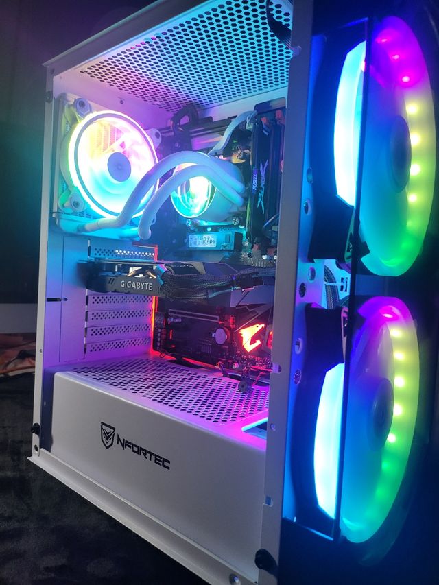 Pc Gaming i5 8600K + Rtx 2060 y liquida