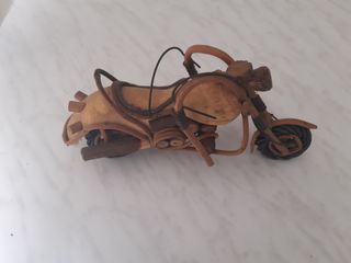 Moto in legno