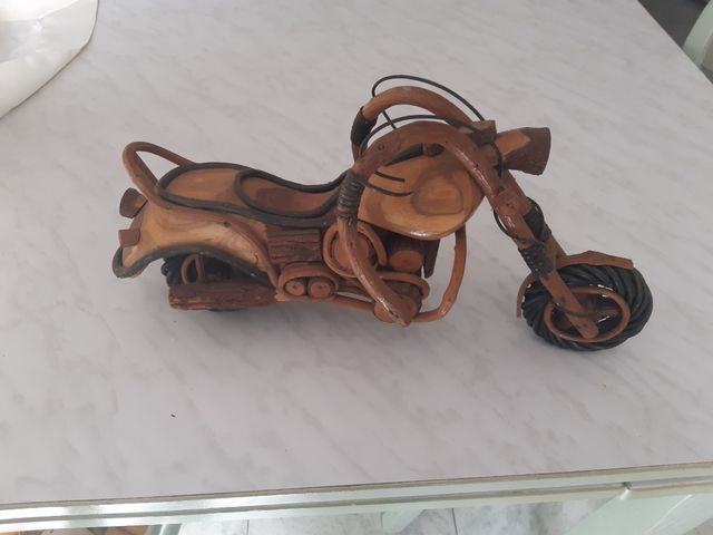 Moto in legno