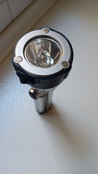 Linterna emergencia OSRAM multifunción