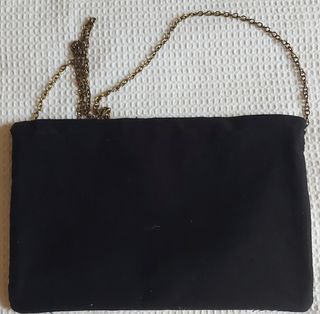 Bolso de tela con abalorios