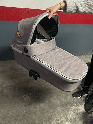 Carro bebe MaxiCosi y Capazo Oria