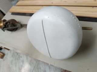 Boya cisterna con flotador