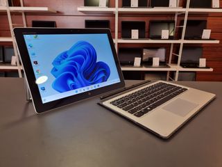 Portátil tablet convertible con GARANTIA