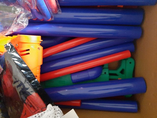 Giochi di tiro. Pistola con bersaglio 