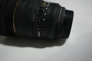 Óptica Sigma 24-70 1:2.8 para Nikon