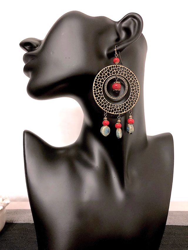 Orecchini a cerchio grandi