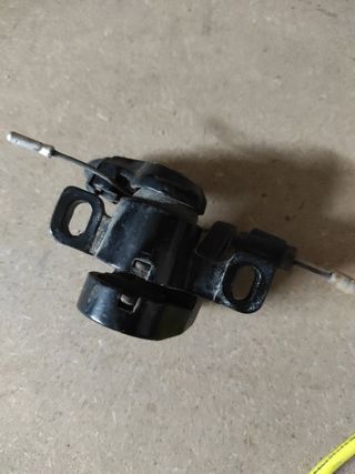 Pinza e cavo monopattino elettrico