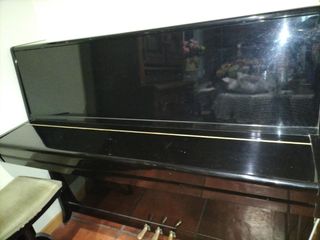 Piano Petrof P 115 II