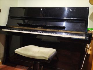 Piano Petrof P 115 II