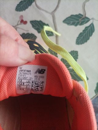 Botas de futbol bajo el precio.