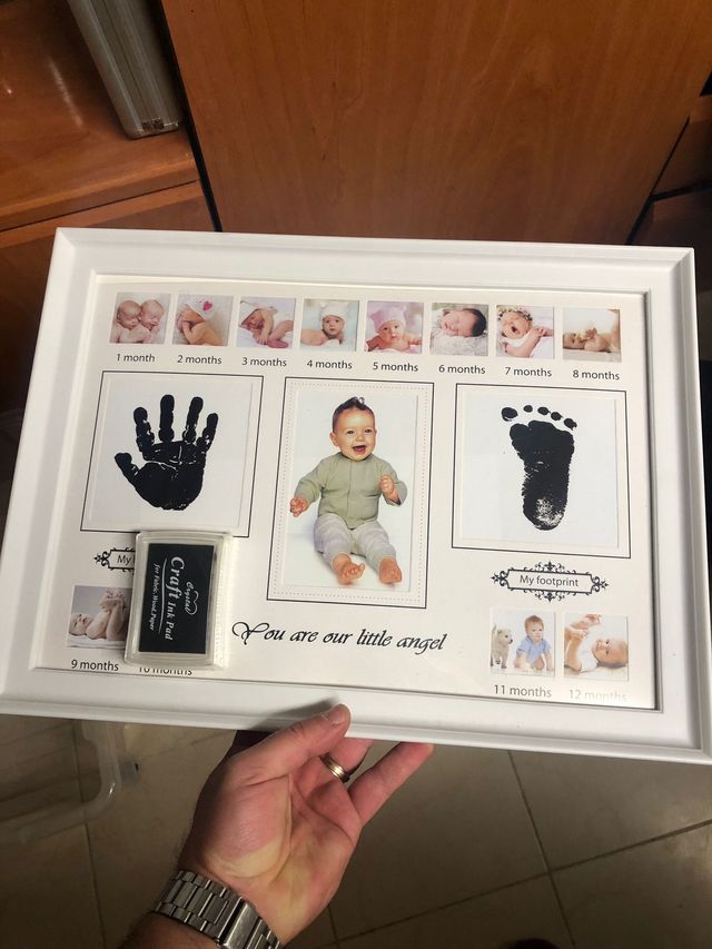 Marco Huella Piedi, mani e mesi del bambino