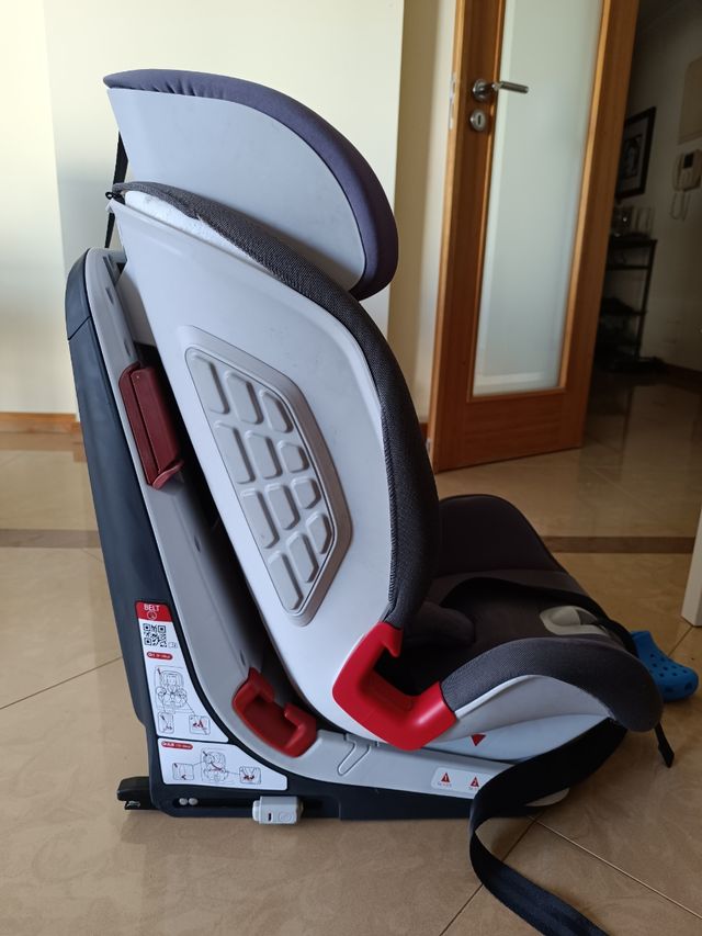 Cadeira auto Chicco isofix