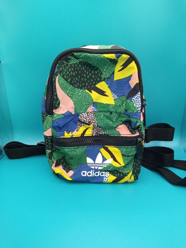 Mochila mini Adidas 🩵