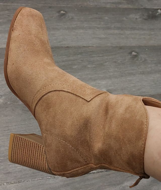 Stivaletti con tacco "36"