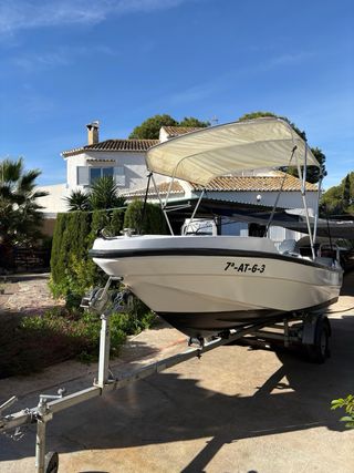 Barco para licencia de navegacion