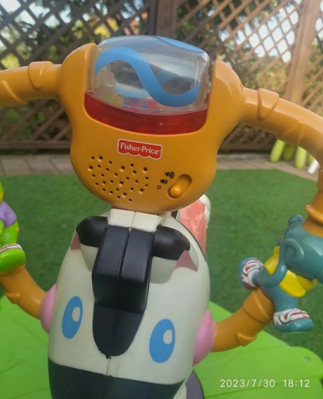 Cavallino Fisher Price con pedana