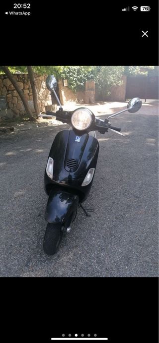Moto VESPA PIAGGIO LX50 C38/1/01 NEGRA 