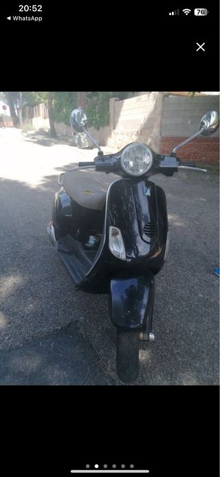 Moto VESPA PIAGGIO LX50 C38/1/01 NEGRA 