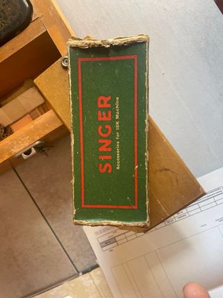 Maquina de coser SINGER