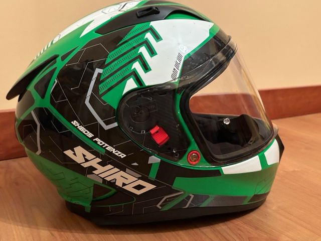 Casco de moto marca siro en buen estado