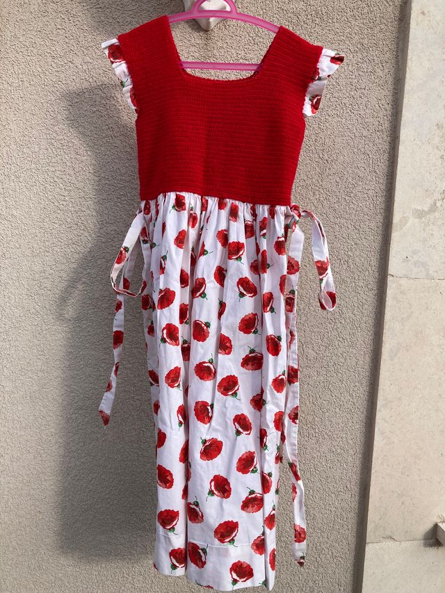 Vestido rojo hecho a mano
