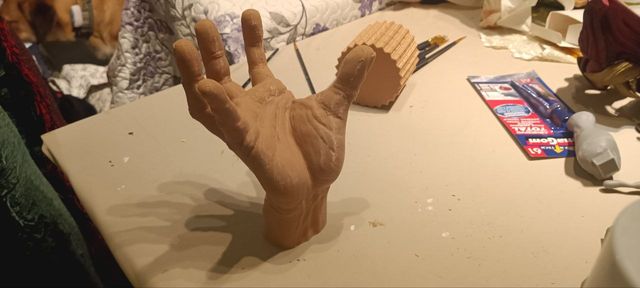 Mano Miércoles Tamaño Real 3D