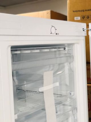 Congelador No Frost vertical en FrigoMark paterna