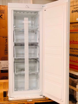 Congelador No Frost vertical en FrigoMark paterna