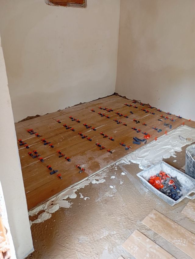 Albañil ,construcciones y reformas integrales.