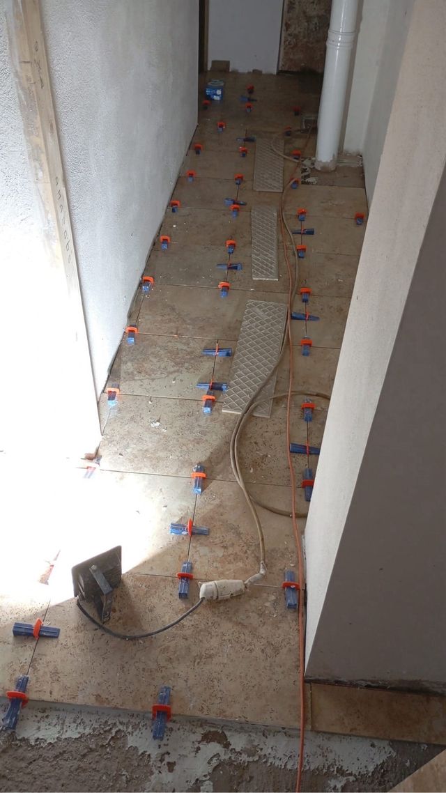 Albañil ,construcciones y reformas integrales.