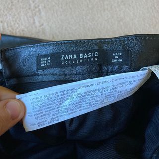 Falda estilo cuero Zara talla XS 34