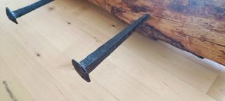 Perchero Rústico Antiguo Madera con Clavos Forja