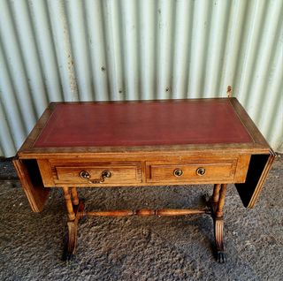 Mesa de juegos Bevan Funnel