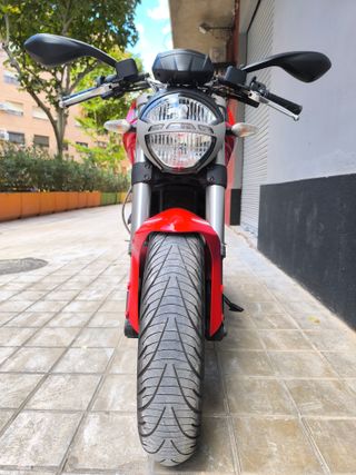 Ducati Monster 696